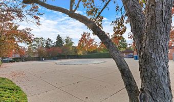 1107 S Old Wilke Rd 201, Arlington Heights, IL 60005