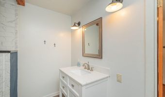 61 Bignon St, Barnwell, SC 29812
