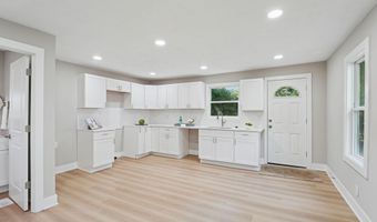 3059 E 8th Ave, Columbus, OH 43219