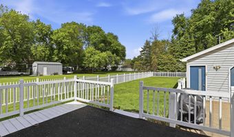 1420 N OWAISSA St, Appleton, WI 54911