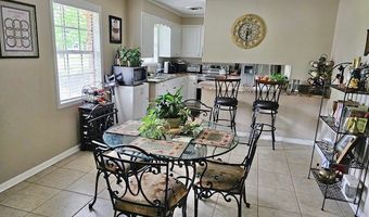301 4th St SE, Aliceville, AL 35442