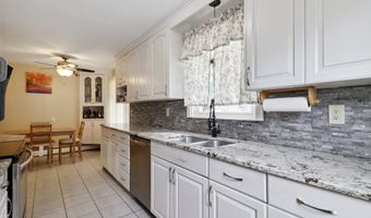 97 Castle Rd, Bristol, CT 06010