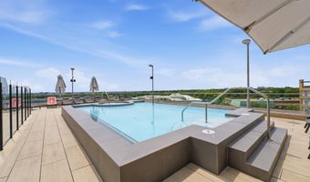 1021 N GARFIELD St 323, Arlington, VA 22201