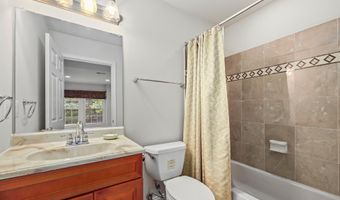 43112 UNISON KNOLL Cir, Ashburn, VA 20148