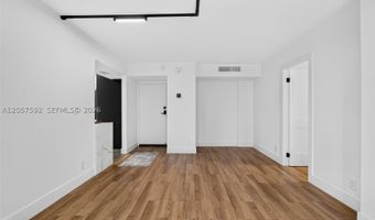 3301 N Country Club Dr 101, Aventura, FL 33180