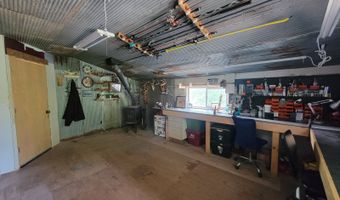 910 16th St, Auburn, NE 68305