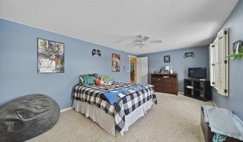 520 Meadowbrook Dr, Adrian, MI 49221