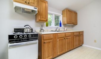 72 Harvey Rd, Ridgefield, CT 06877