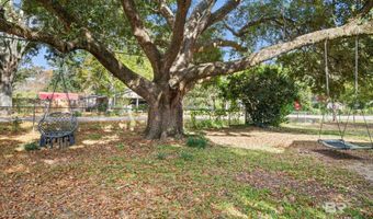 1605 Mcmillan Ave, Bay Minette, AL 36507