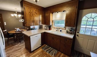2207 SE 13th Ave, Aberdeen, SD 57401