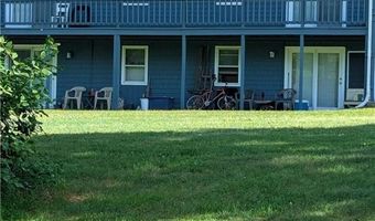 35 Gadoury Ave 18, Coventry, RI 02816