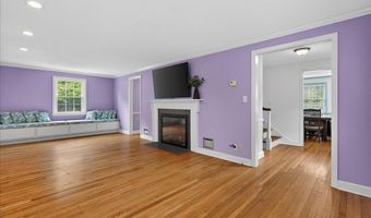 1006 King Rd, Cheshire, CT 06410