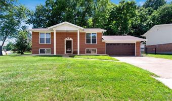 1251 Hawksbury Dr, Arnold, MO 63010