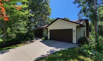 5820 139th St W, Apple Valley, MN 55124