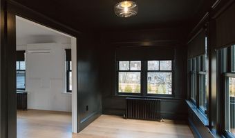 42 Marlborough St, East Greenwich, RI 02818
