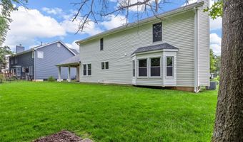 1525 Carriage Bridge Trl, Ballwin, MO 63021