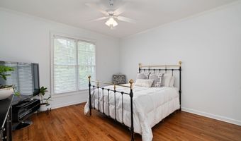 765 Falls Landing Ct, Alpharetta, GA 30022