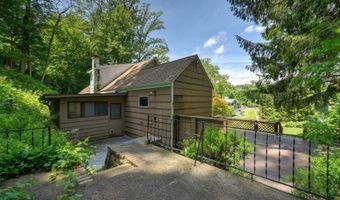 16 Lenape Ave, Andover, NJ 07860