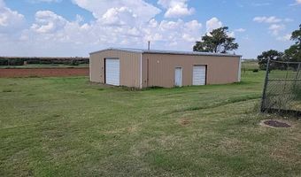 612 Madison St, Bessie, OK 73622