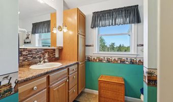 61 Pond Rd, Albion, ME 04910