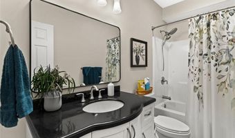 1267 Clear Stream Rdg, Auburn, GA 30011