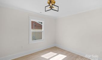 215 Wyanoke Ave, Charlotte, NC 28205