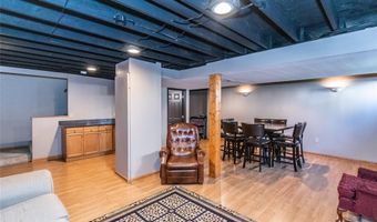 1915 Fox Pointe Dr, Arnold, MO 63010