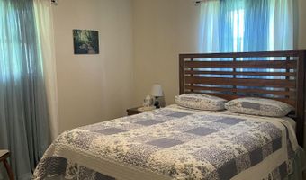 2105 Oakridge Dr, Ava, MO 65608