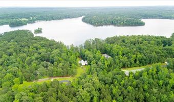 1034 N Pointe Dr, Lincolnton, GA 30817