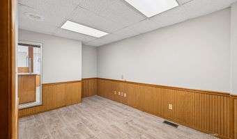 975 5th St, Elko, NV 89801