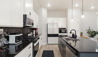 5905 Chiefs Ave, Bentonville, AR 72713
