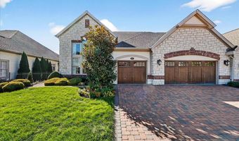 295 Meadowbrook Country Club Est, Ballwin, MO 63011