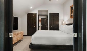 15 Highlands Ln R402, Beaver Creek, CO 81620