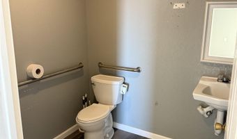 5211 Buena Vis, Carlsbad, NM 88220