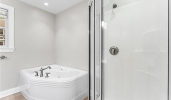 20 Wheelock Ave, Cranston, RI 02920