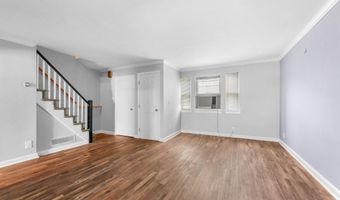 11 VETERANS Ct, Bayonne, NJ 07002