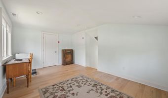 50 Beach View Dr, Stamford, CT 06902