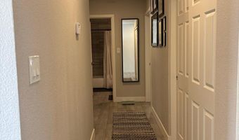 2902 W STRAFORD Dr, Chandler, AZ 85224