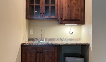 1130 Indian Hills Rd, Brookings, SD 57006