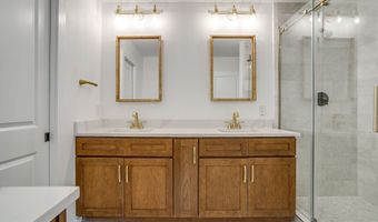 220 Rolling Hills Dr, Aledo, TX 76008
