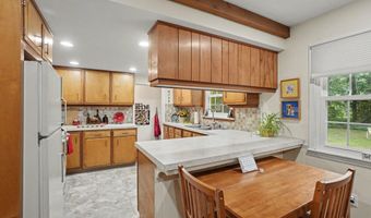 219 Jackson St, Allegan, MI 49010