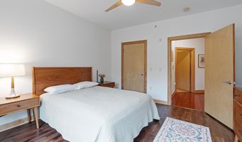 8253 Mayo Dr 103, Madison, WI 53719