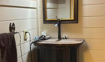 290 WOODS Rd, Abbottstown, PA 17301