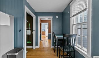 26 Perry St 1, Newport, RI 02840