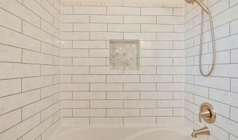 3763 KELLER Ave #111, Alexandria, VA 22302