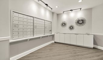 1024 N UTAH St 616, Arlington, VA 22201