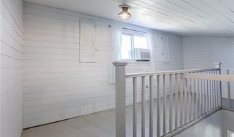 847 Lake Viking Ter, Altamont, MO 64620