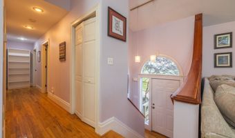 5 Joneswood Dr, Athens, OH 45701