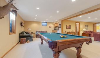 341 Forest Dr, Circle Pines, MN 55014