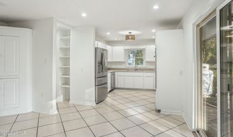 100 Thomas Sumter St, Beaufort, SC 29907